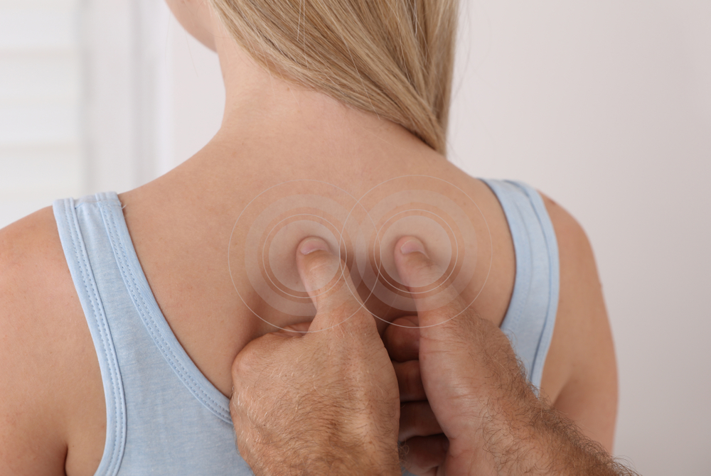 trigger points woman's shoulders