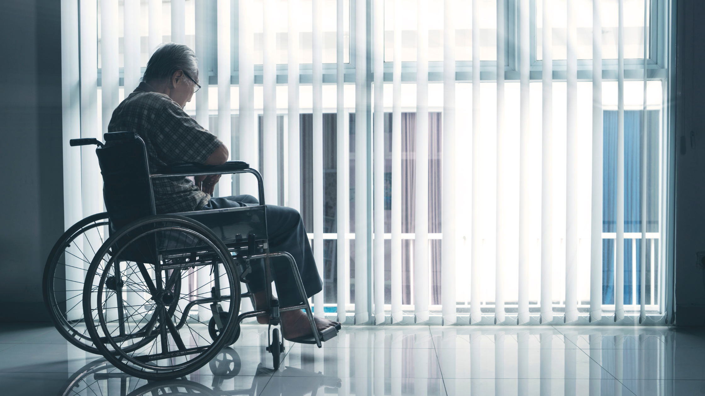 mental and emotional health affecting man with chronic pain